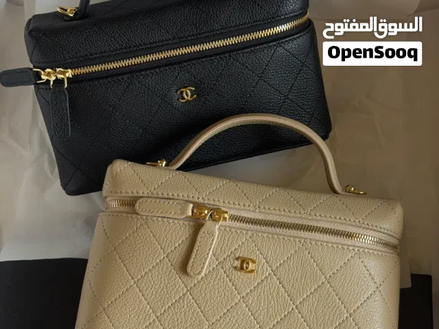 Chanel vanity bag with chain