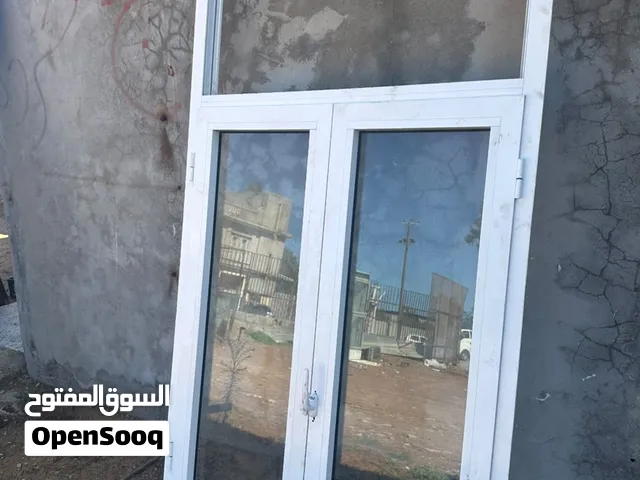 السلام عليكم ورحمت الله وباركاته روشن الألومنيوم ربي يبارك لون ابيض عرض 1.10 ارتفاع 2.14 بسعر كويس