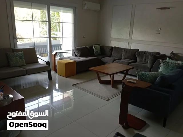 فيلا للايجار المفروش فرش فندقي من المالك مباشرة في مدينتي بالقرب من South Park