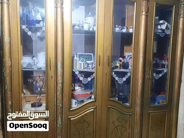 2 نيش خشب زان وبوفية من مفكو حلوان خشب متين جداً    .. البيع لدواعى النقل وعدم وجود مساحة