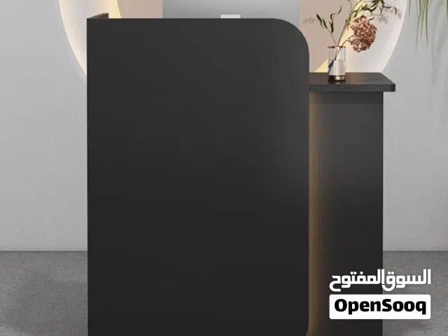 كاونتر استقبال طاولة كاش متوفر بعدة الوان توصيل مجاني داخل عمان