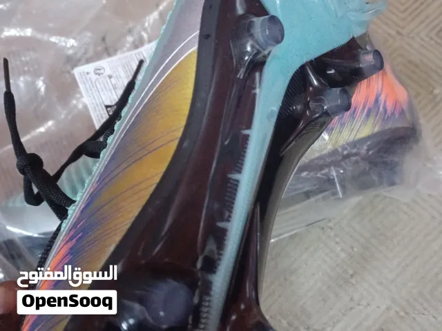 جوتي رياضي  لبيع