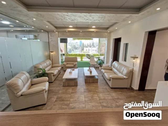 مركز اسنان للبيع مع الموقع