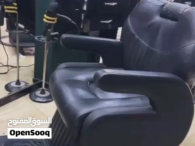 للبيع (5)كراسي شغال 100%  كم كرسي بحاجة تنجيد