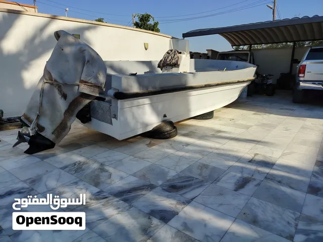 قارب سبعه متر جديد محرك سازوكي فور استرك 115