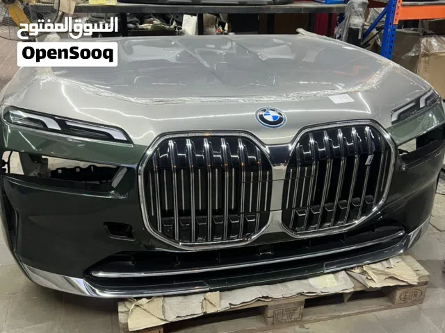 يتوفر لدينا قطع غيار سيارات رانج روفر وديفندر ومرسيدس و BMW