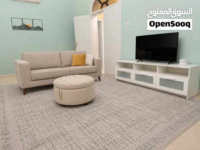 Large Area Rug 290 × 396 cm – AED 1,200