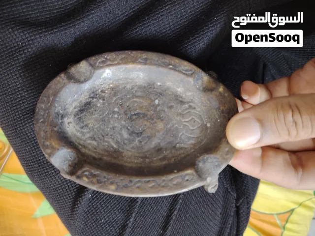 نفاذ السجاير قديمه تعود الى قرن العشرينيات نحاس ثقيل