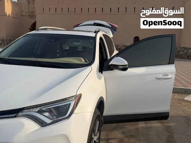 السياره فل ابشن رقم واحدسقف وفتحه ورنجات وكاله تواير جدد سفايف جدد صيانتها وكاله دايم افحص وين ماتبي