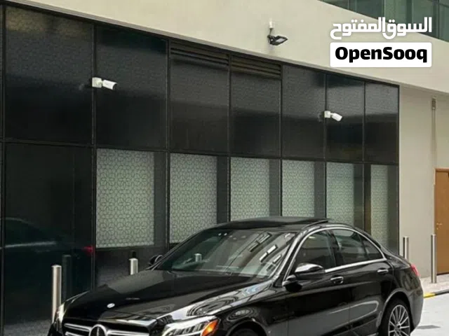 Sedan Mercedes Benz in Muscat