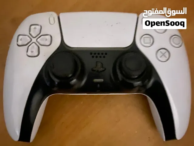 كنترول بلايستيشن 5 للبيع استخدام نضيف