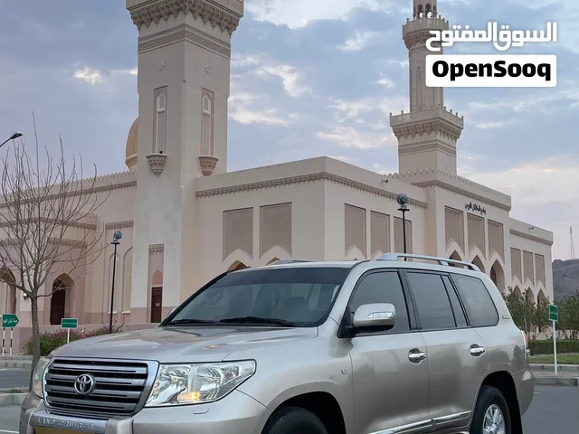 السيارة ممتازة وشلها فحص ووين ما تبى
