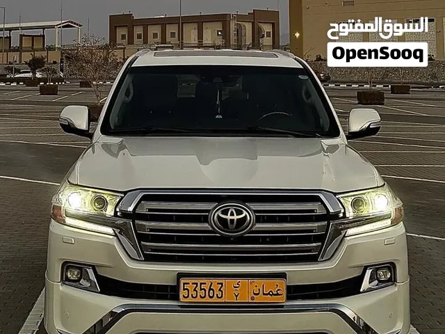 Used Toyota Land Cruiser in Muscat
