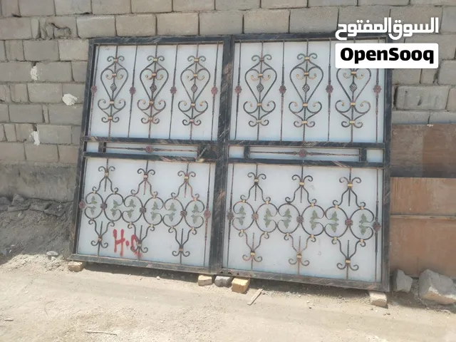 باب للبيع قياسه 3متر طلاكتين