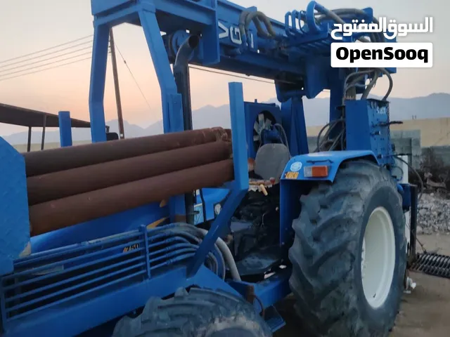حفار للبيع مستخدم سنه فقط شبه جديد