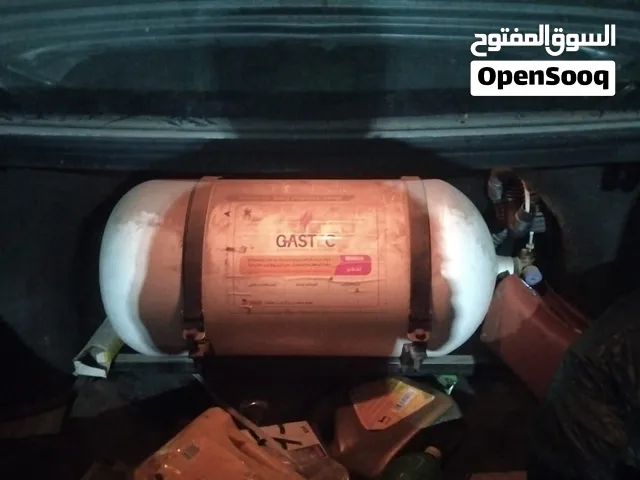 جهاز غاز طبيعي للسيارات بحالة ممتازة  أسطوانة غاز70 لتر جاهزة للتركيب حالة ممتازة