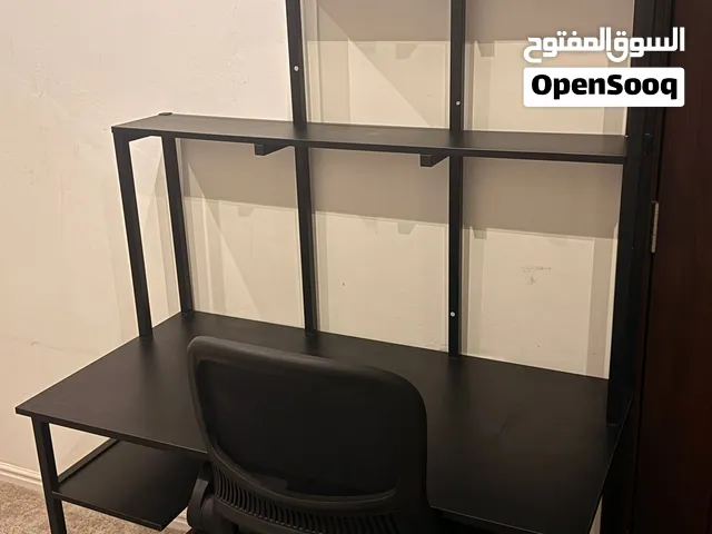 طاولة كمبيوتر لابتوب ومكتبه للكتب والدراسة