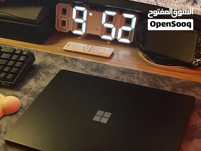 Microsoft Surface Laptop 3 13.5 مناسب للطلاب و حجمه صغير و شاشته لمس و بسعر ارخص من السوق
