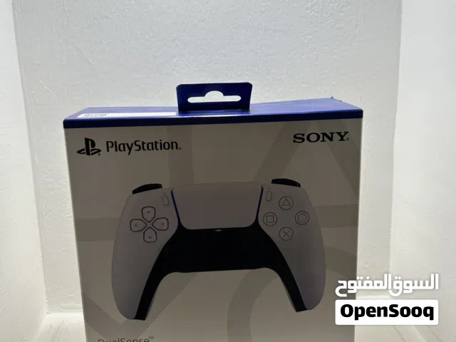 Brand new ps5 controller   وحدة تحكم PS5 جديدة تمامًا