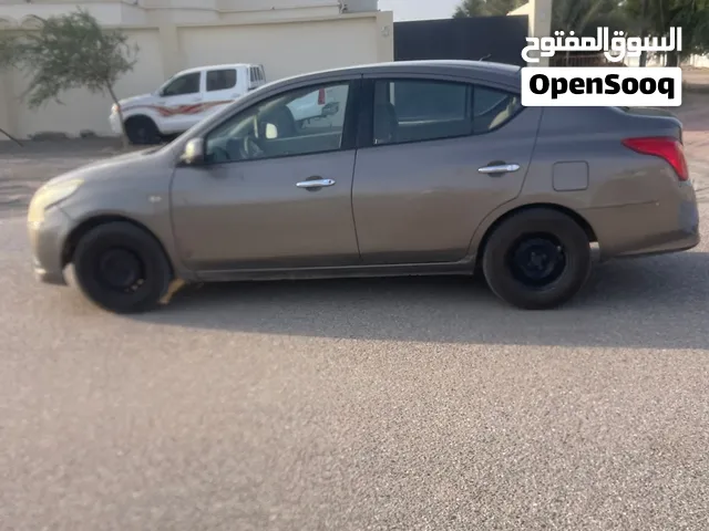 سياره صني نيسان 2017 بحاله جيده ضمان جير مكينه