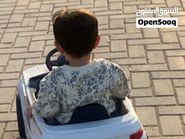 سياره شحن اطفال صغيرة