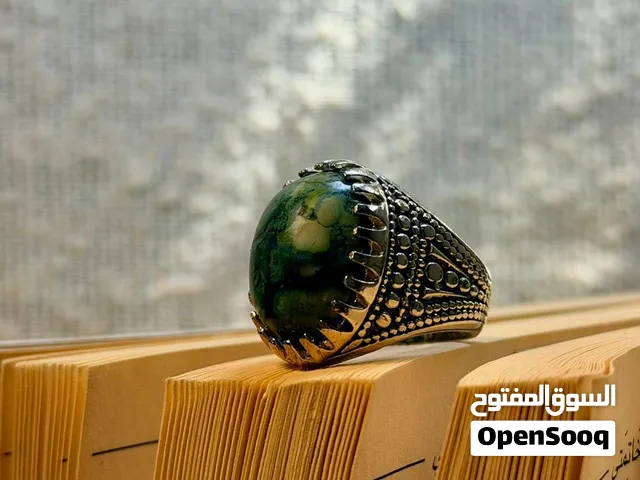احجار كريمة طبيعية