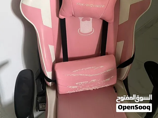 كرسي قيمنق دكستر ريسر وردي