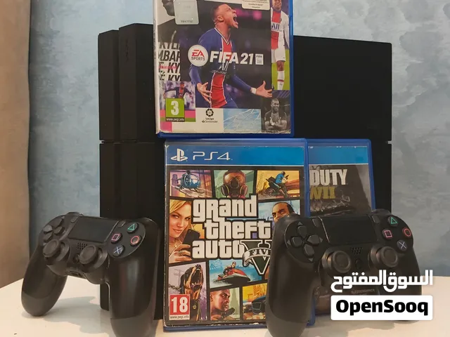 PS4 Fat 500 Go + 2 Manettes + 3 Jeux — 1 200 DH Négociable