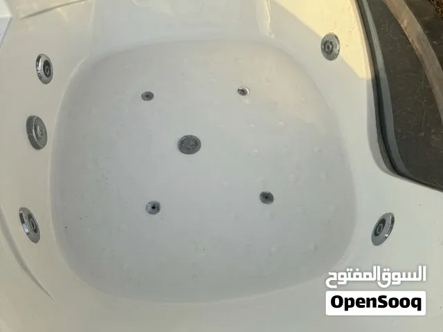جاكوزي whirlpool ل شخصين مع مساج وراديو وبلوتوث شغال بالكامل