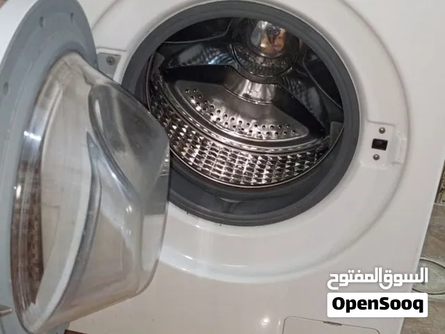 غسالة سامسونج 8 كيلو للبيع شغالة مية المية بسعر مناسب مش مصلح فيها اشي يعني وكاله للبيع المستعجل