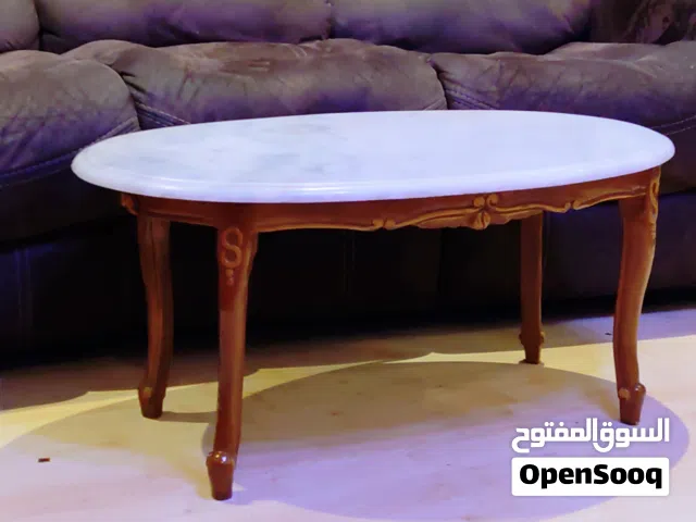 Marble top coffee table classic style pickup only