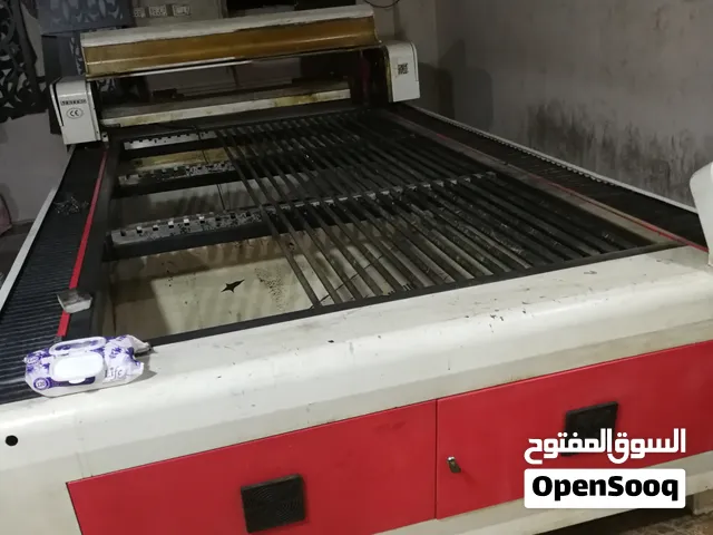 ماكينة قص ليزر مساحه العمل130*250