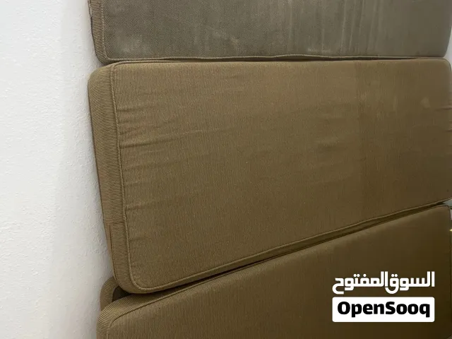 6 فرشات مع 6 مساند
