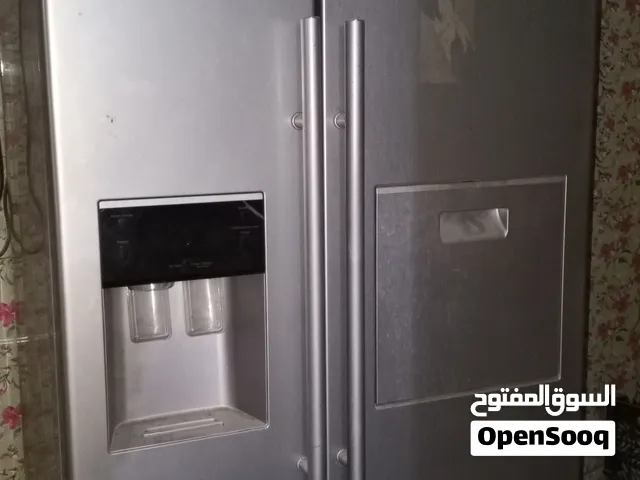 للبيع ثلاجة sumsong دبل باب (سلايد باي سلايد) باللون الفضي المميز (لا تشتغل)