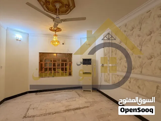 دار تجاري مميز للايجار في الجزائر منطقة العباسية خلف بيت الكل