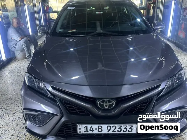 تويوتا كاميري 2023 فول مواصفات ماعدا الفتحة رياضي سبورت فئة  se