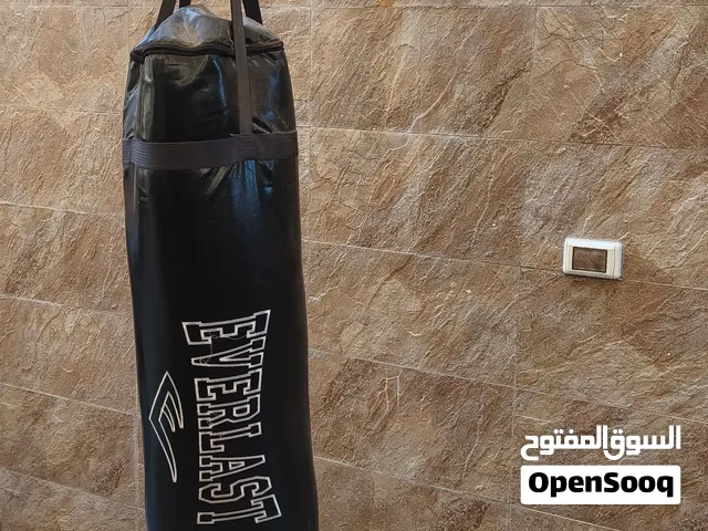 كيس ملاكمة حجم كبير مع قاعدة