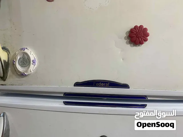 ثلاجة فدرال حجم كبير بحالة جيدة