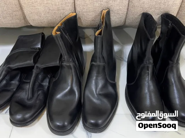 بوت رسمي صناعة انجليزية size 42 جلد اصلي Made in England