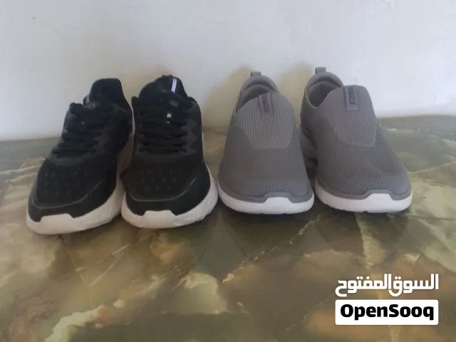 بوت رياضي عدد اثنين جديد غير مستخدم