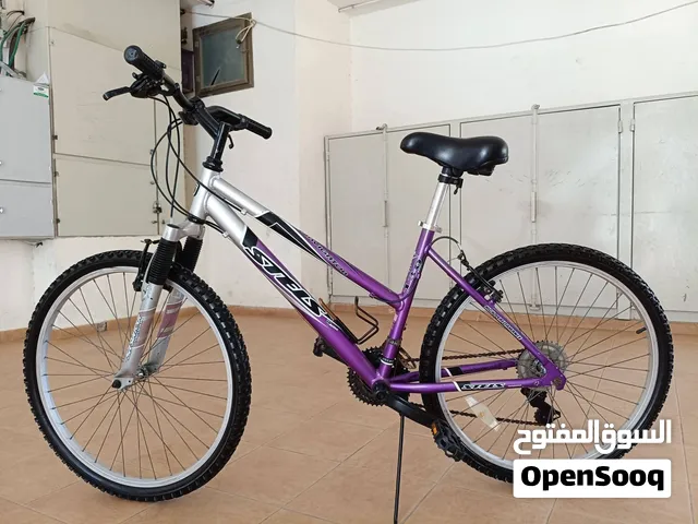 دراجه 24بوضع ممتاز وشبه جديدة استخدام بسيط جداً
