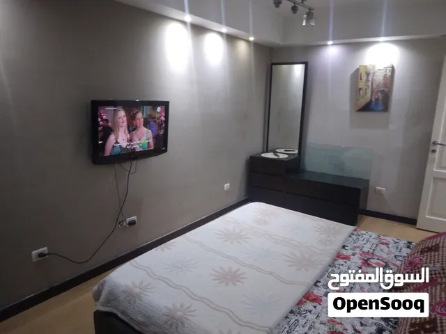 شقه مفروشه فندقيه بجوار سيتي سنتر مكرم عبيد