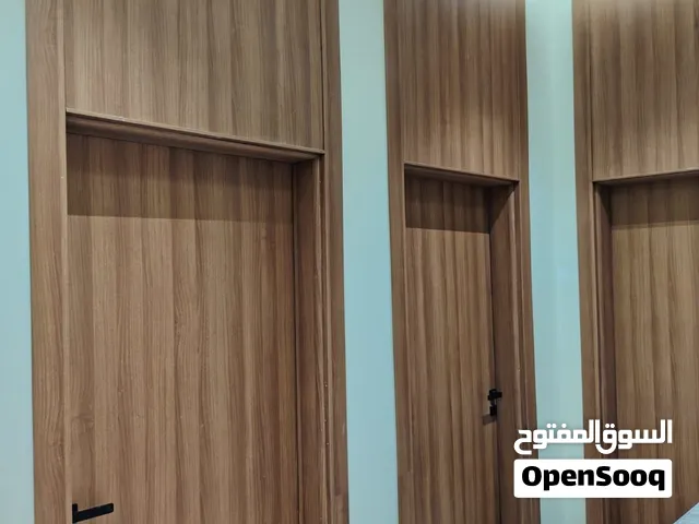 ورشة نجارة متكاملة للأبواب والديكورات الخشبية باعلى جودة وافضل الاسعار