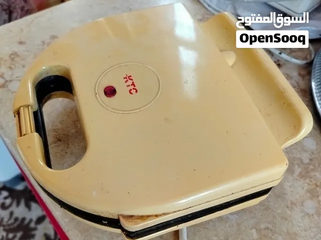 مكينت توست تقريبا من شركت kts 1000w و الفولت 230v