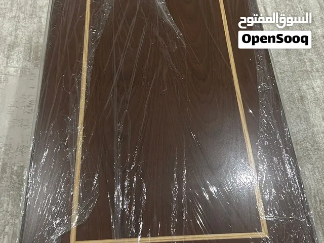 للبيع طاولة للمجلس خشب طبيعي