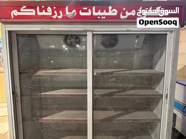 ثلاجة عرض للبيع بسعر ممتاز