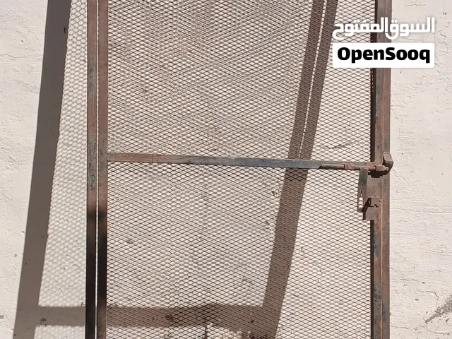 باب حديد ريتي رقيق