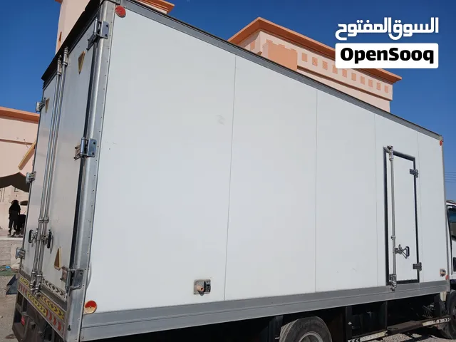 صندوق برادمع مكينة كمبريشراكبرمقاس يسمح به الفحص طول 5ونص متر ارتفاع 2.35صافي 2.15 عرض 2.25صافي 2.5