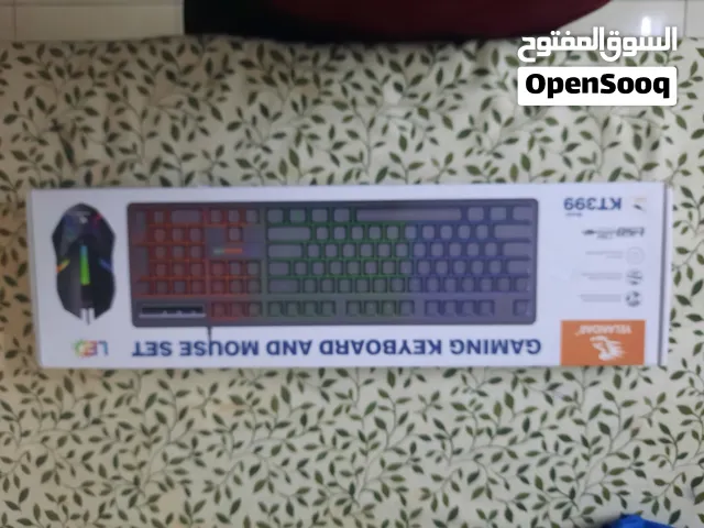 GAMING KEYBOARD AND MOUSE WITH LIGHT.