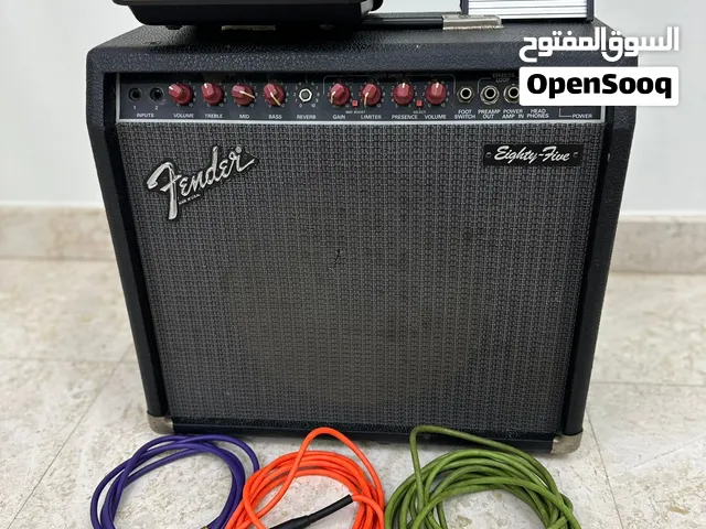 Vintage Fender Eighty-Five Amp (Made in USA) + Studiomaster Mixer + Fender Footswitch + 3 Cables